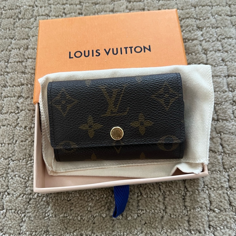 Louis Vuitton Monogram Black and Brown 6 Key Holder M62630